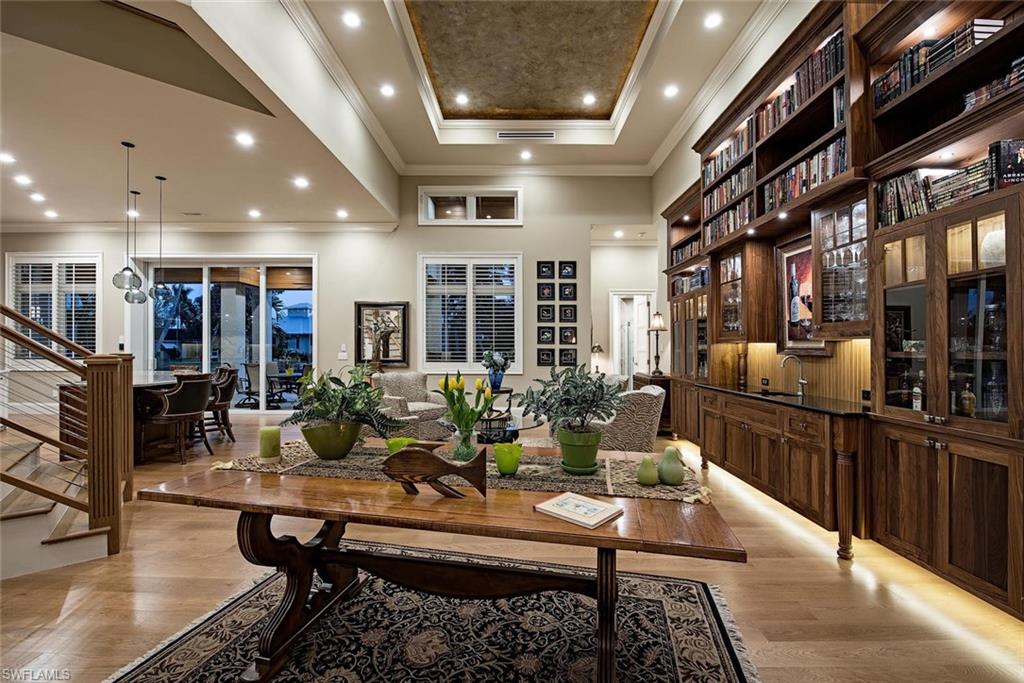 ROYAL HARBOR - Residential