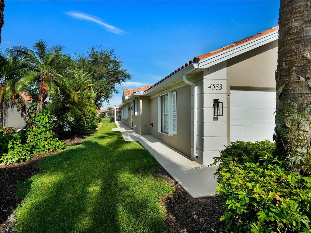 VILLAGE WALK - Residential