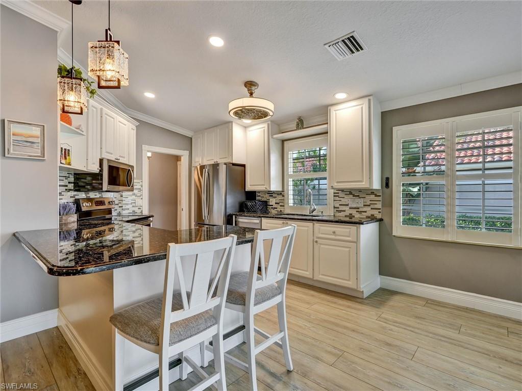 VILLAGE WALK - Residential