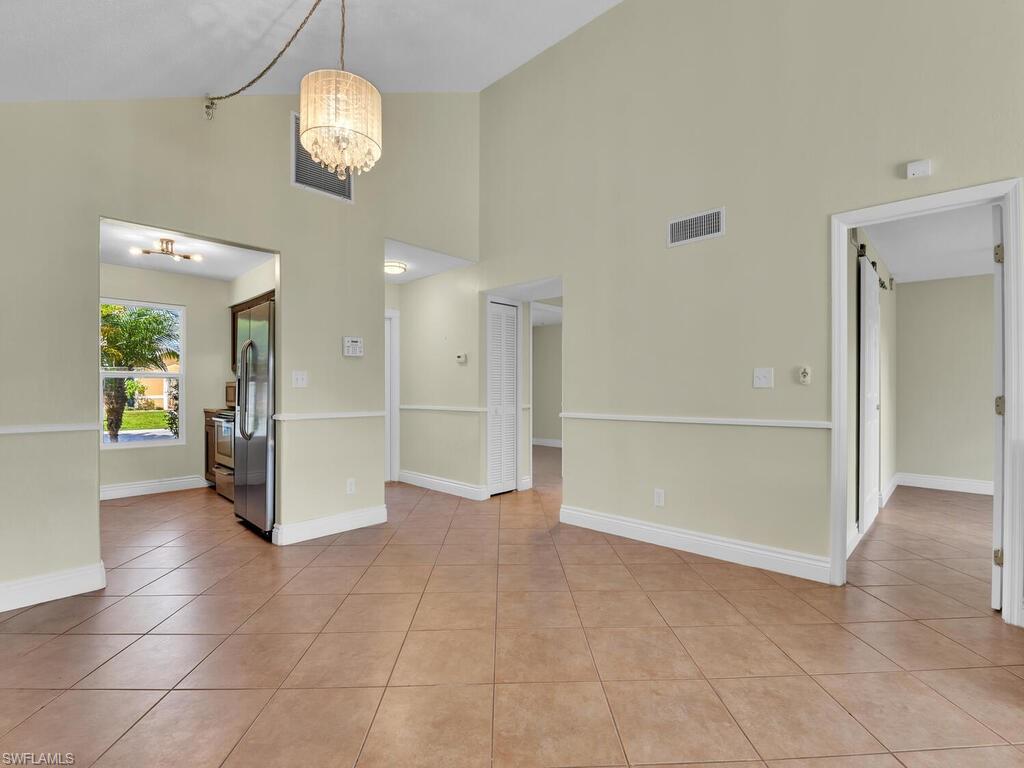 SAN CARLOS PARK - Residential