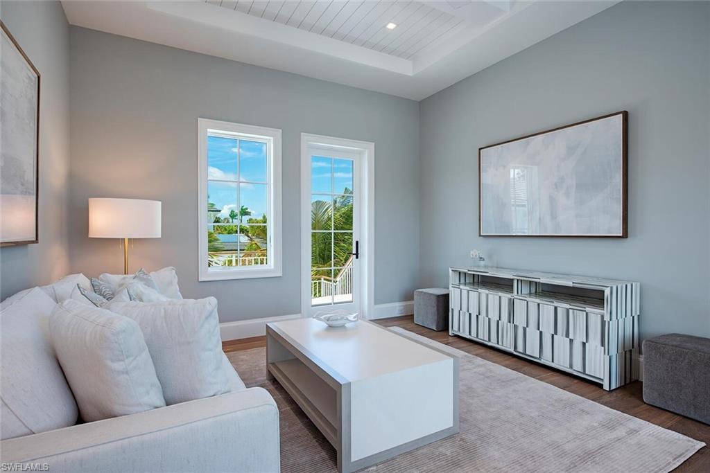 AQUALANE SHORES - Residential
