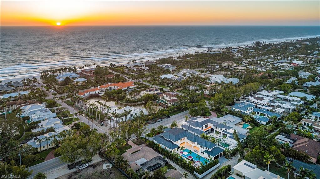AQUALANE SHORES - Residential