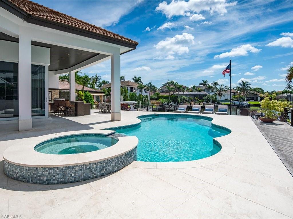 PARK SHORE - Residential