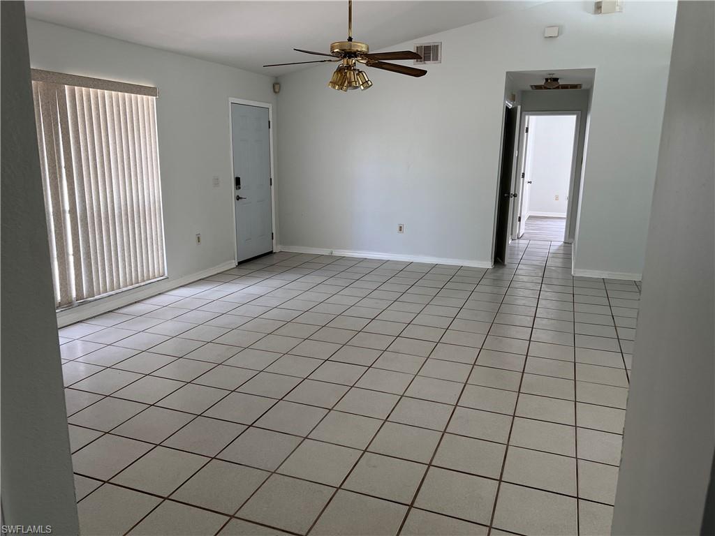 SAN CARLOS PARK - Residential
