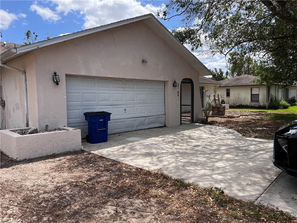 SAN CARLOS PARK - Residential