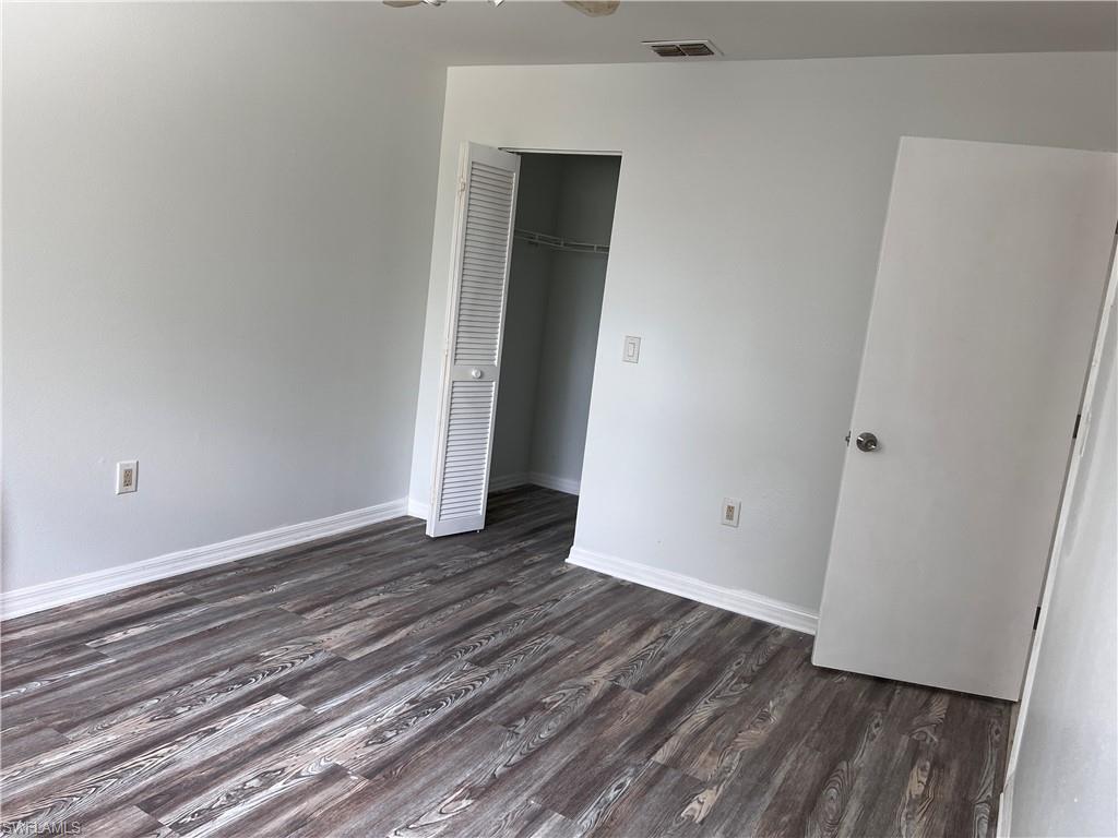 SAN CARLOS PARK - Residential
