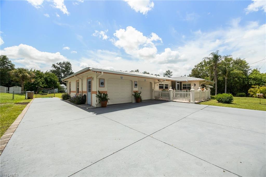 LEHIGH ACRES - Residential