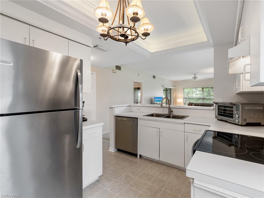 EAGLE POINTE CONDO - Residential