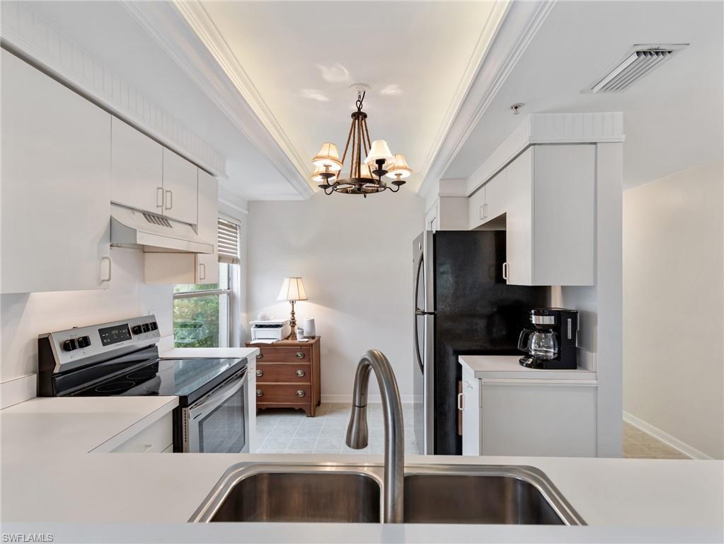 EAGLE POINTE CONDO - Residential