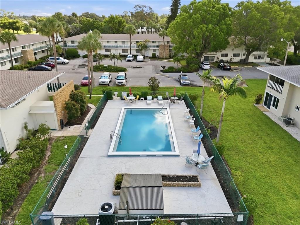 FAIRWAYS CONDO - Residential