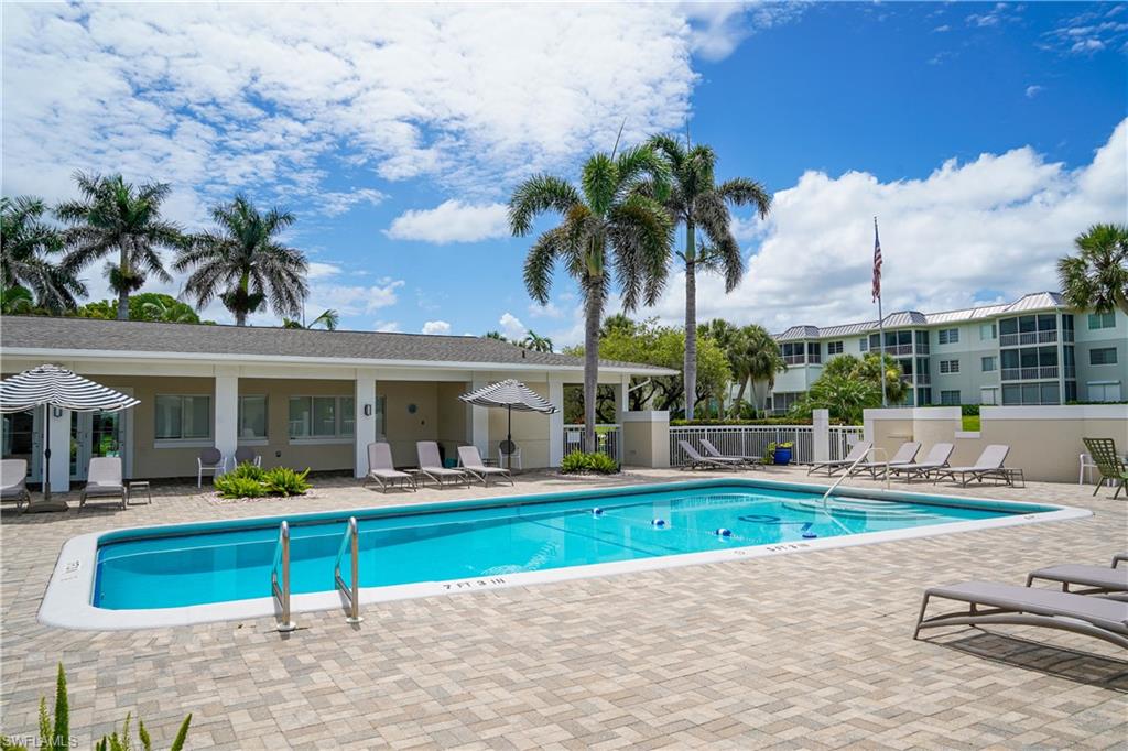 EVERGLADES CLUB - Residential