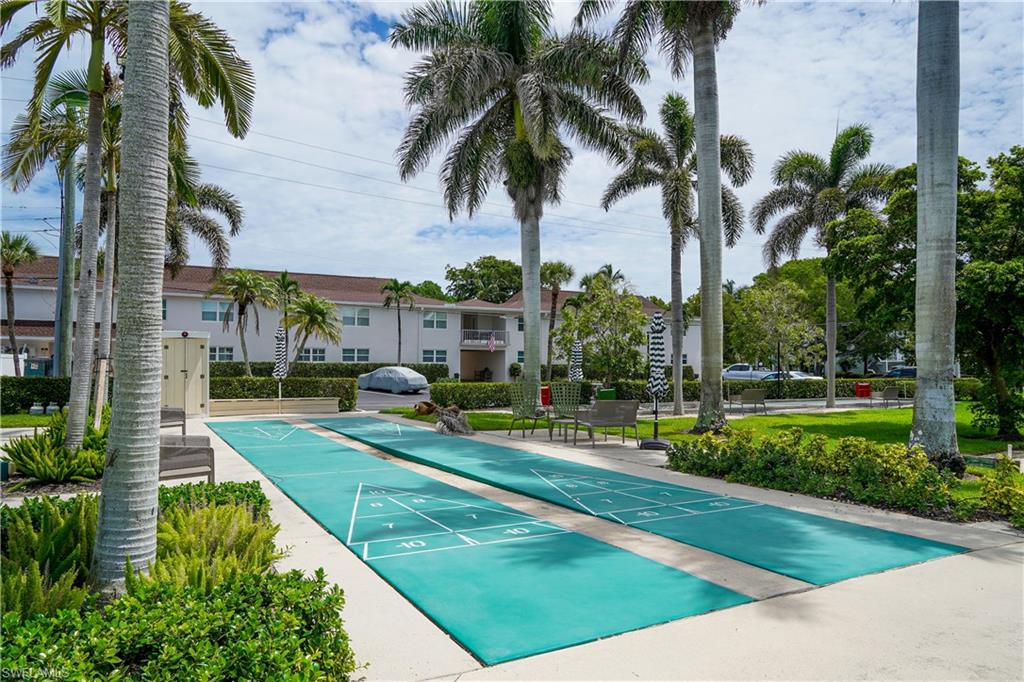 EVERGLADES CLUB - Residential