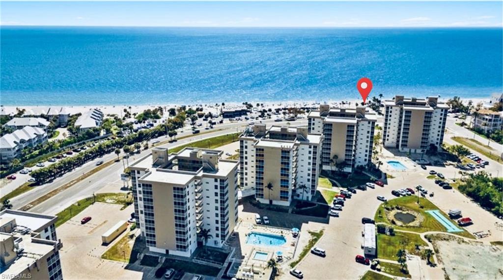 BEACH AND TENNIS CLUB - Residential