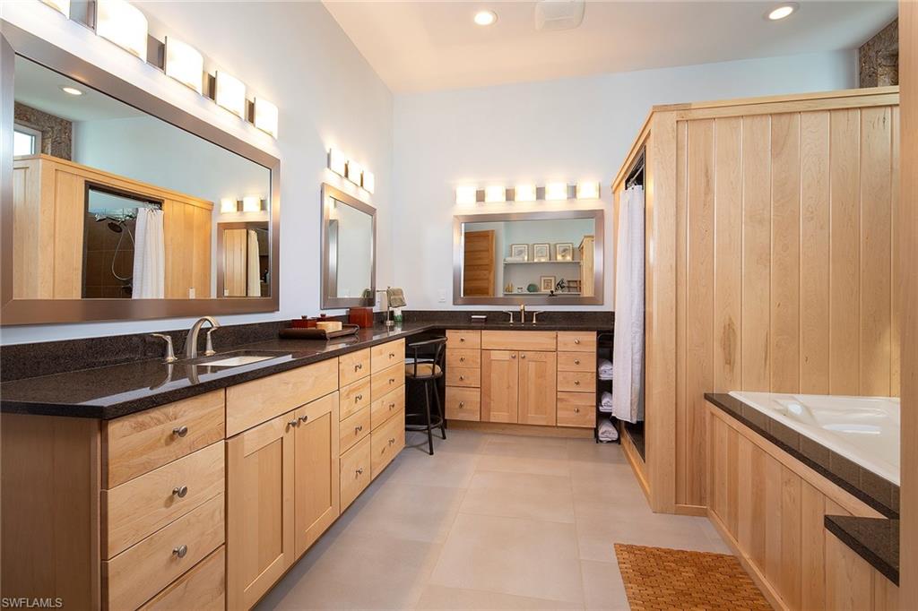KEY MARCO - Residential