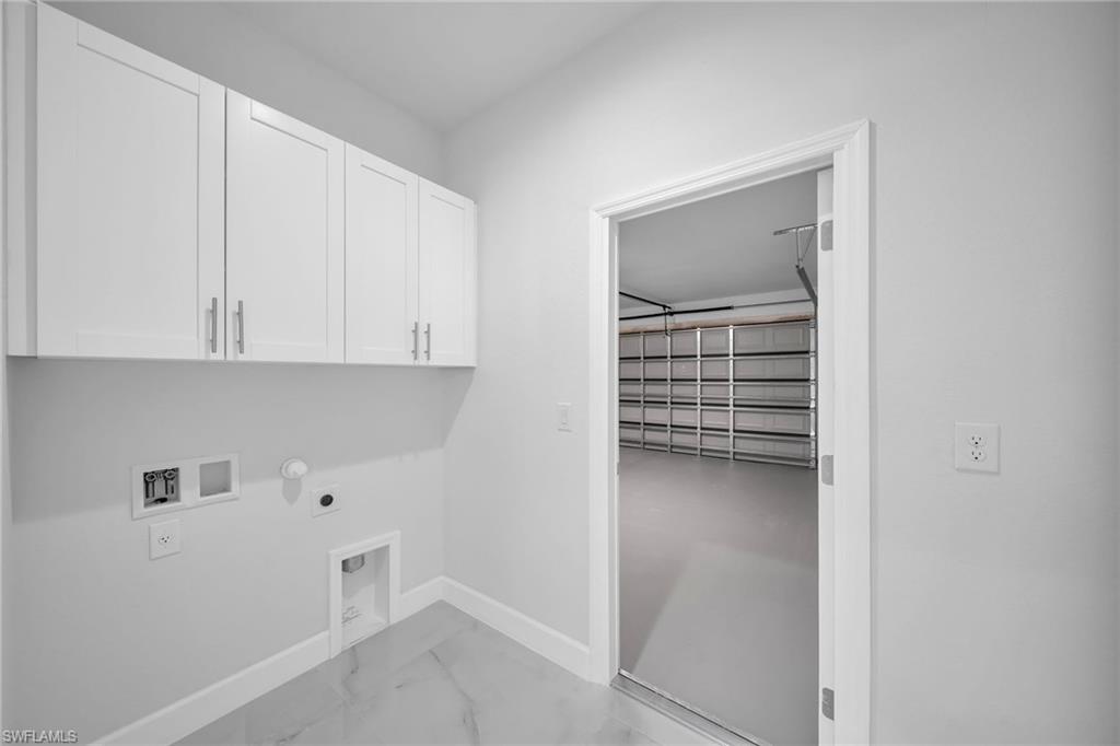 CAPE CORAL - Residential Lease