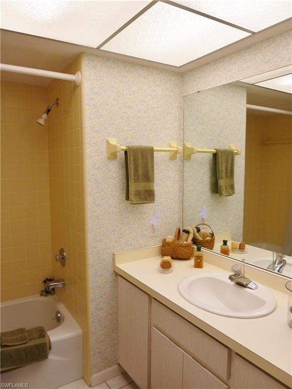 WHISKEY CREEK VILLAGE GREEN - Residential