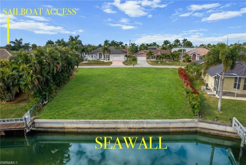 CAPE CORAL - Land