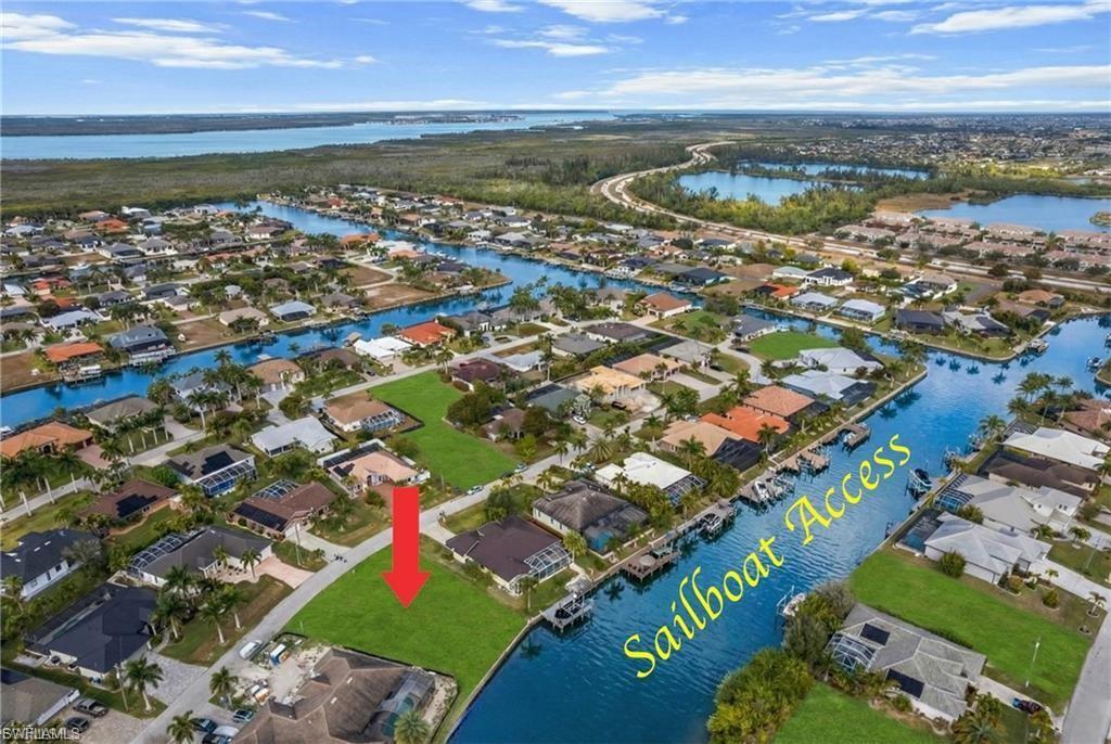 CAPE CORAL - Land