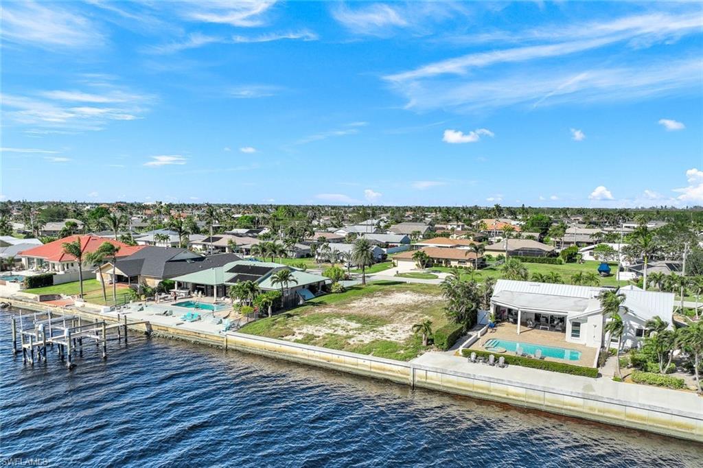 CAPE CORAL - Land