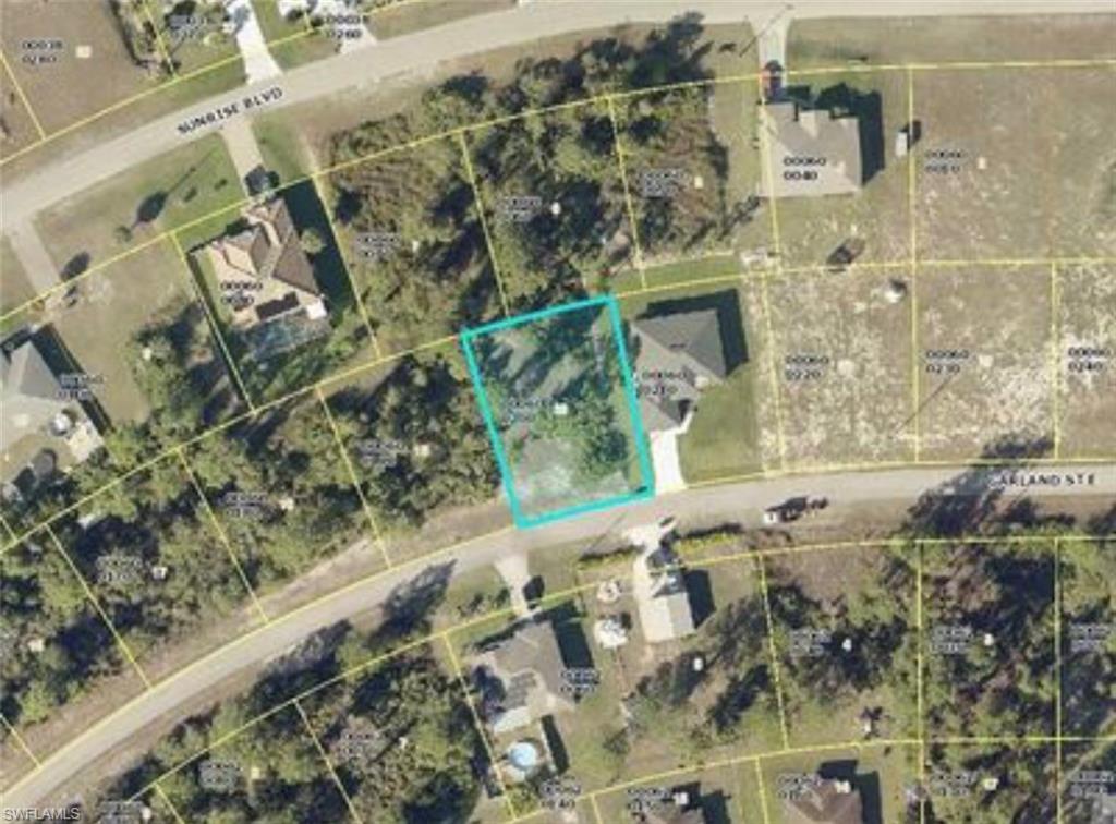 LEHIGH ACRES - Land