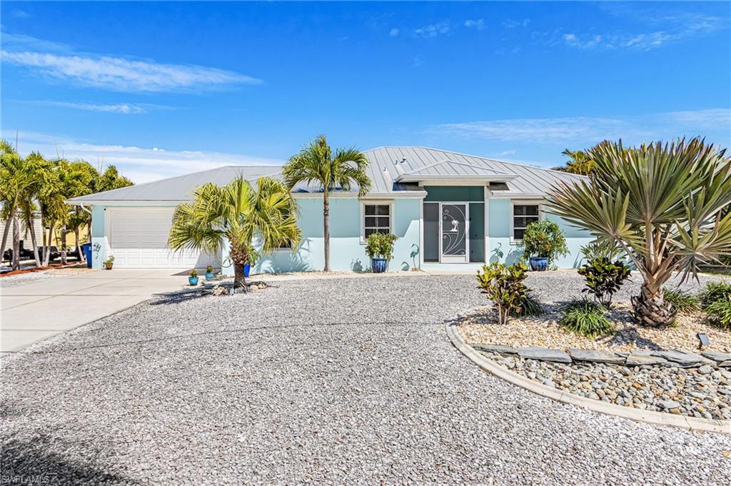 MANATEE BAY UNRECORDED SUBDIVISION - Residential