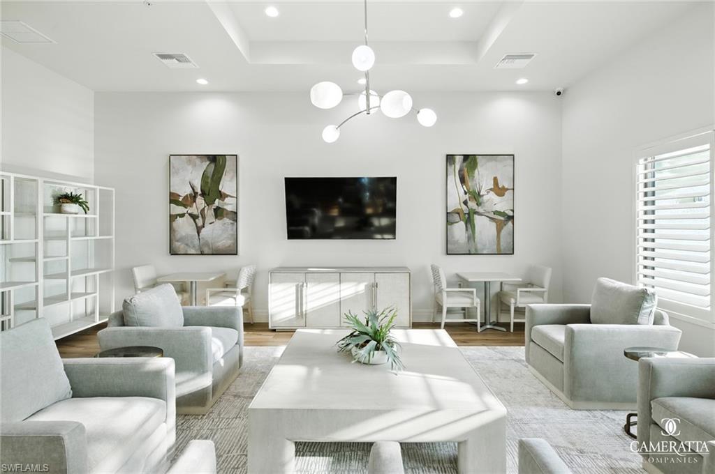 VERDANA VILLAGE - Residential Lease