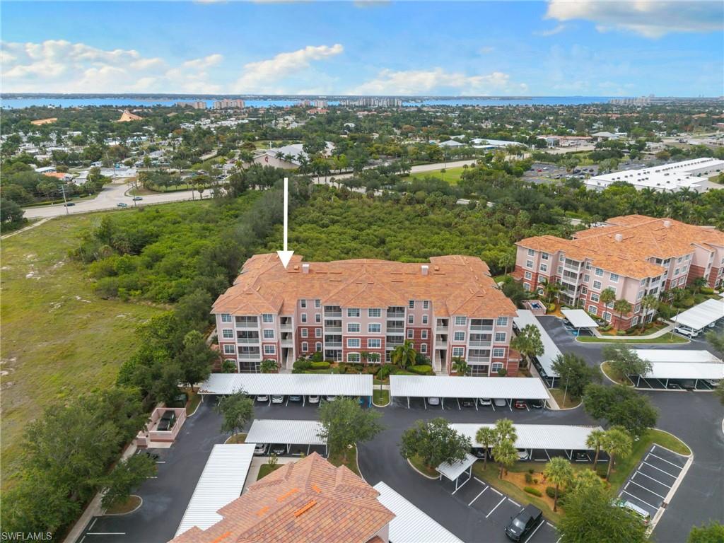 ROYAL POINTE - Residential
