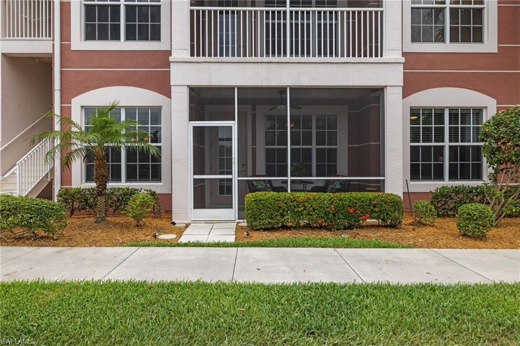 ROYAL POINTE - Residential