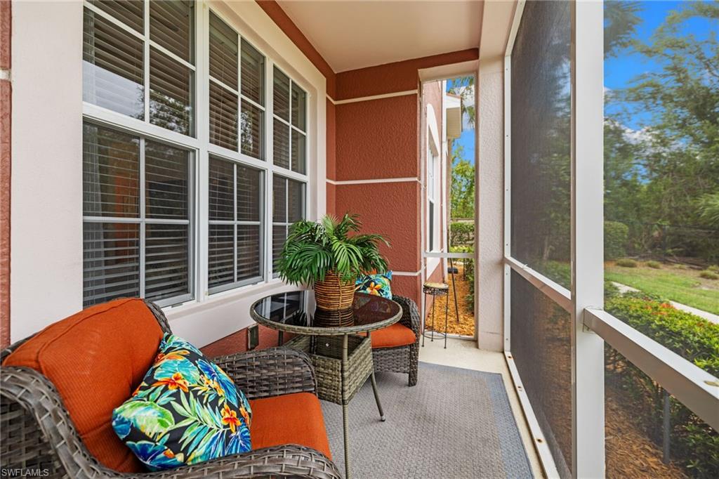 ROYAL POINTE - Residential