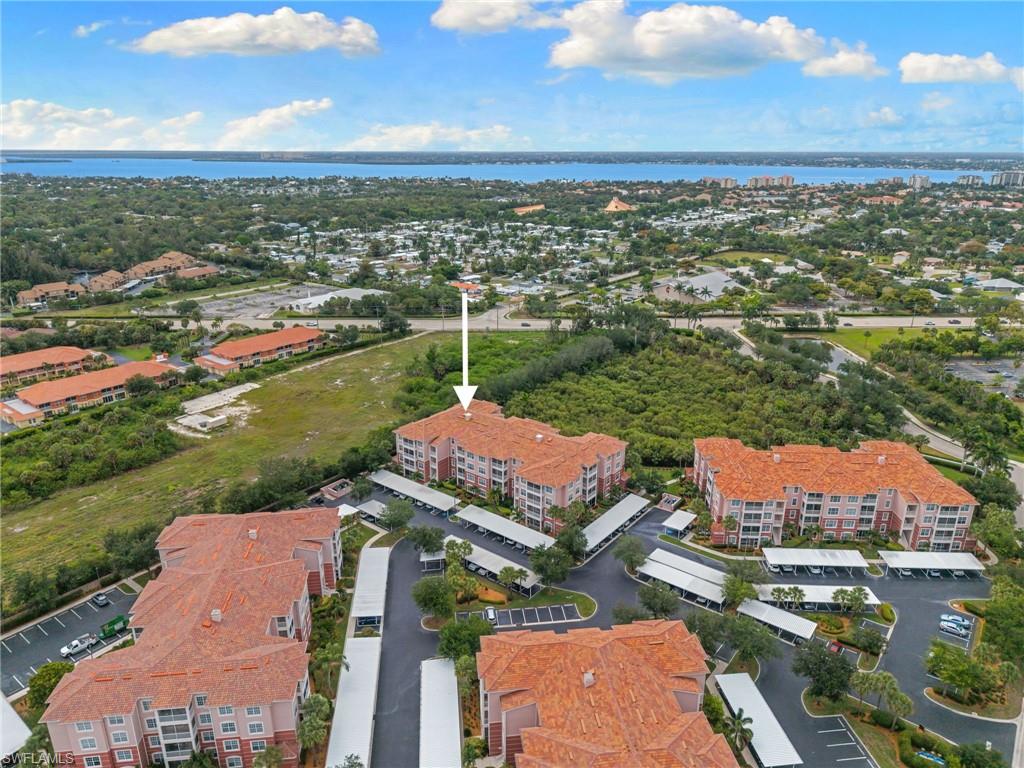 ROYAL POINTE - Residential