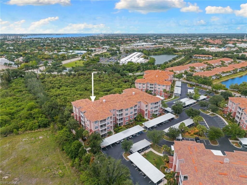 ROYAL POINTE - Residential