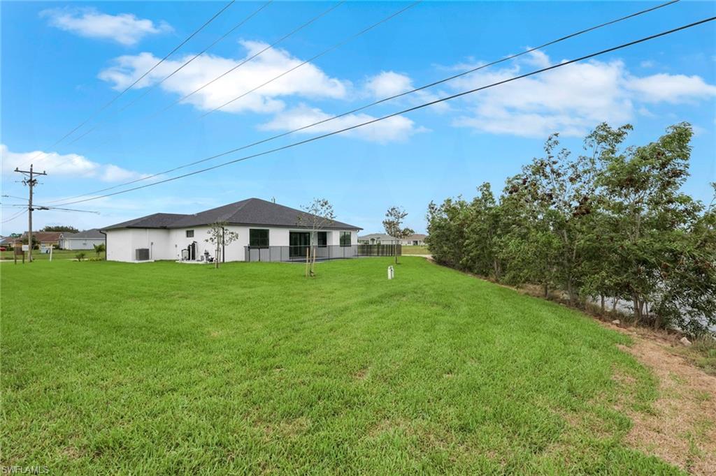 CAPE CORAL - Residential