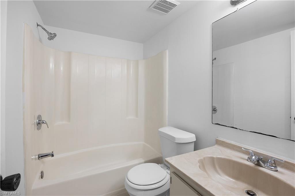 EVANSTON PARK CONDO - Residential