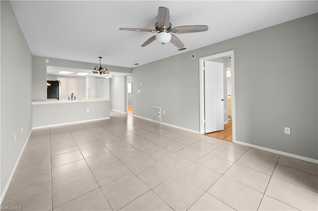 EVANSTON PARK CONDO - Residential