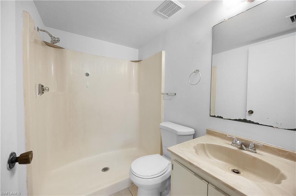 EVANSTON PARK CONDO - Residential