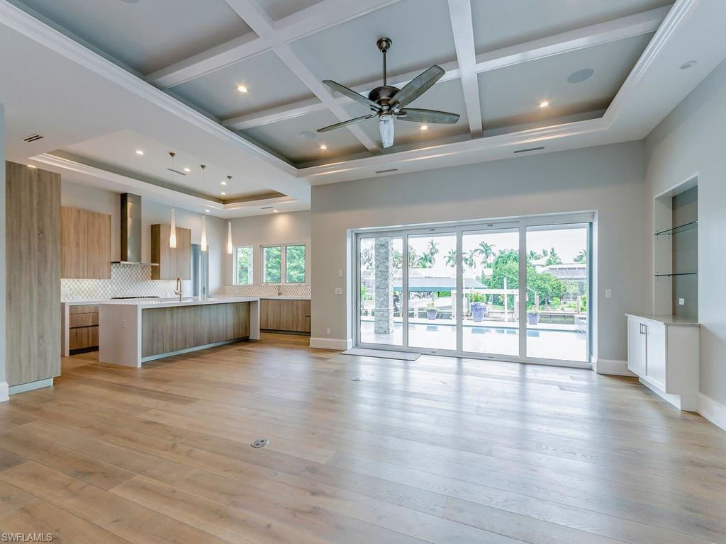 ROYAL HARBOR - Residential
