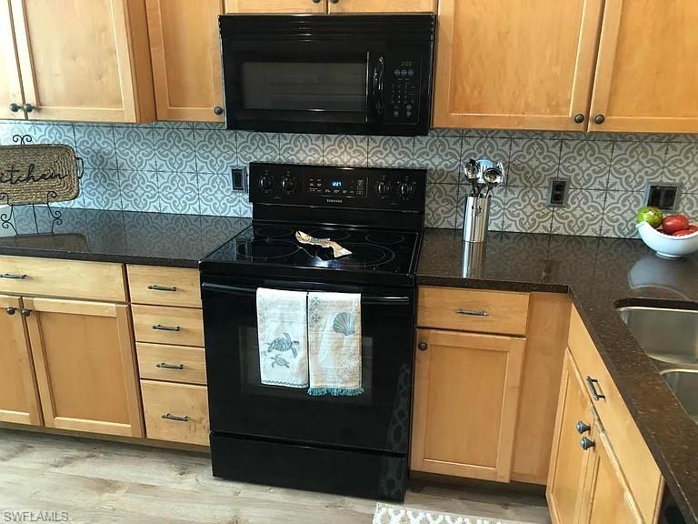BRIARWOOD - Residential