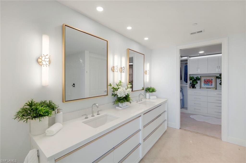 GRANDE PHOENICIAN - Residential