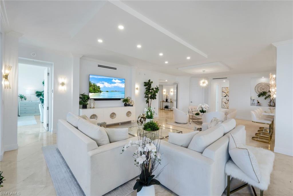 GRANDE PHOENICIAN - Residential