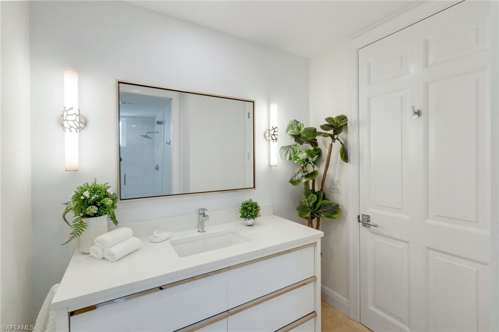GRANDE PHOENICIAN - Residential