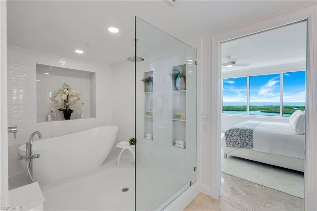 GRANDE PHOENICIAN - Residential