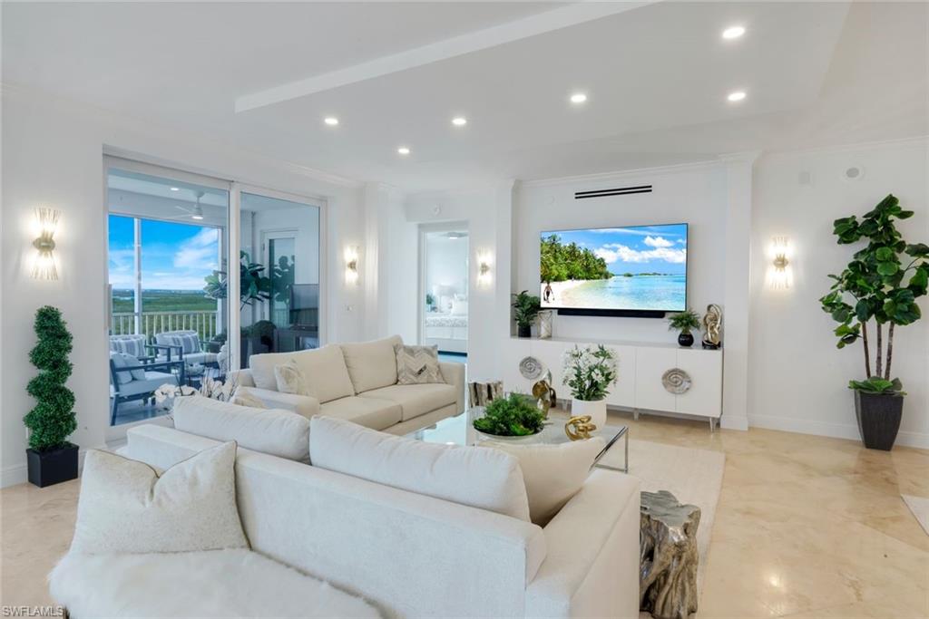 GRANDE PHOENICIAN - Residential