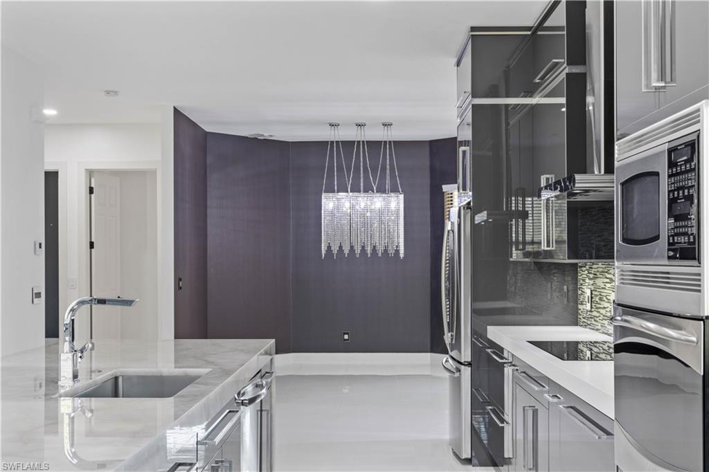 REFLECTION ISLES - Residential