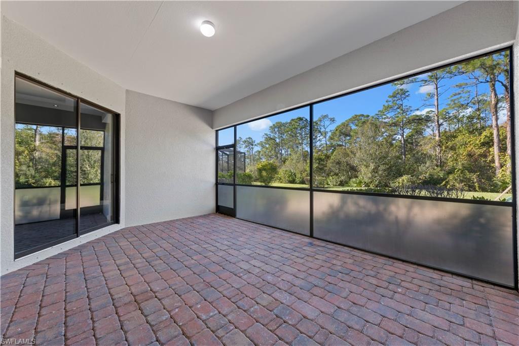 REFLECTION ISLES - Residential