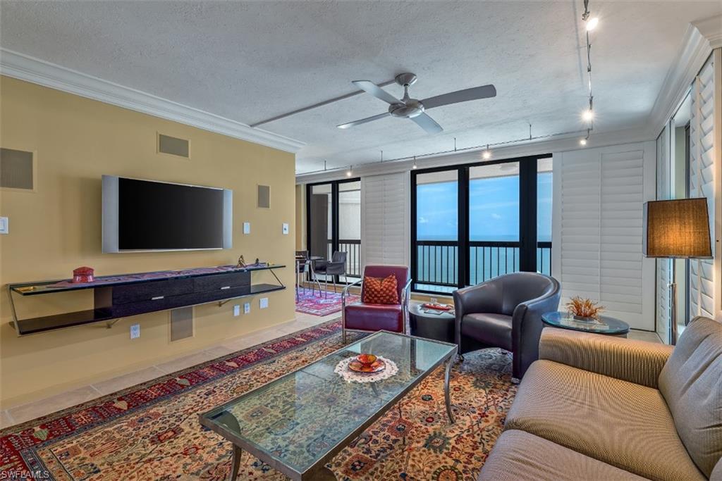 ESPLANADE CLUB - Residential