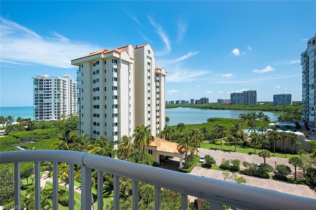 CLUB AT NAPLES CAY - Residential