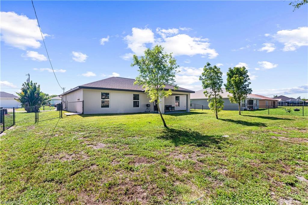 CAPE CORAL - Residential