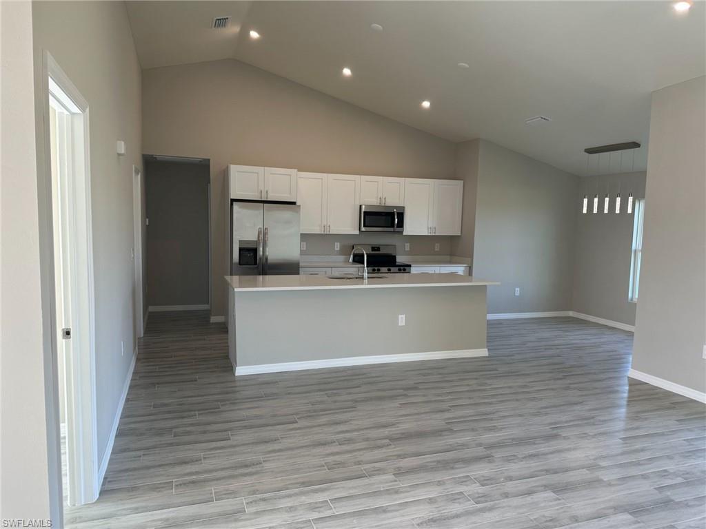 CAPE CORAL - Residential Lease