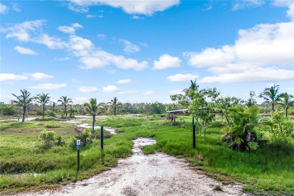 ACREAGE - Land