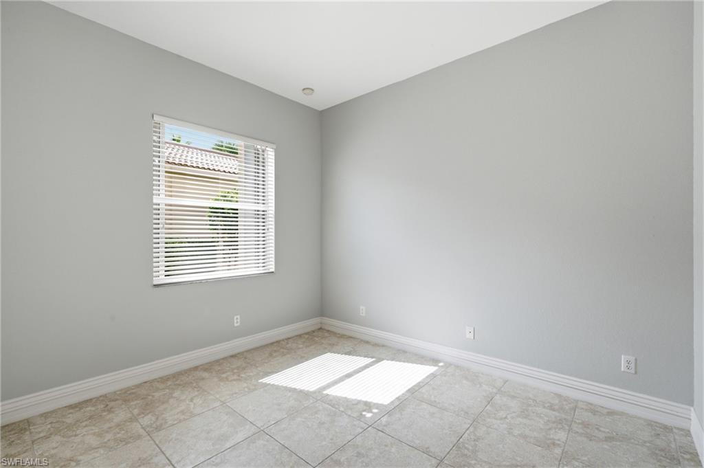 CORAL LAKES - Residential